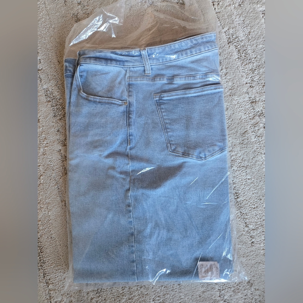 NEW, Risen Barrel Leg Jeans, Sz. 15/32